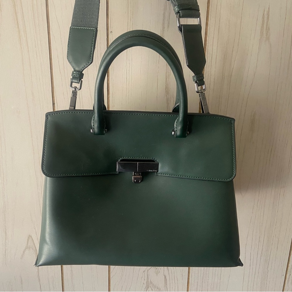 Cross body vegan bag
